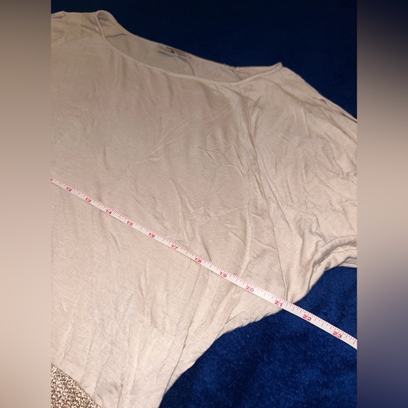 Parasuco | cream/gold knit 3/4 sleeve with slit, cotton blend crew neck - Picture 4 of 9